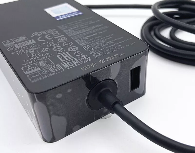Microsoft Surface pro 15v 8a 120w Adaptör